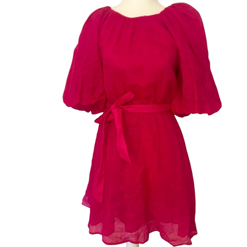 Bright open-back puff sleeve mini dresses from BR!